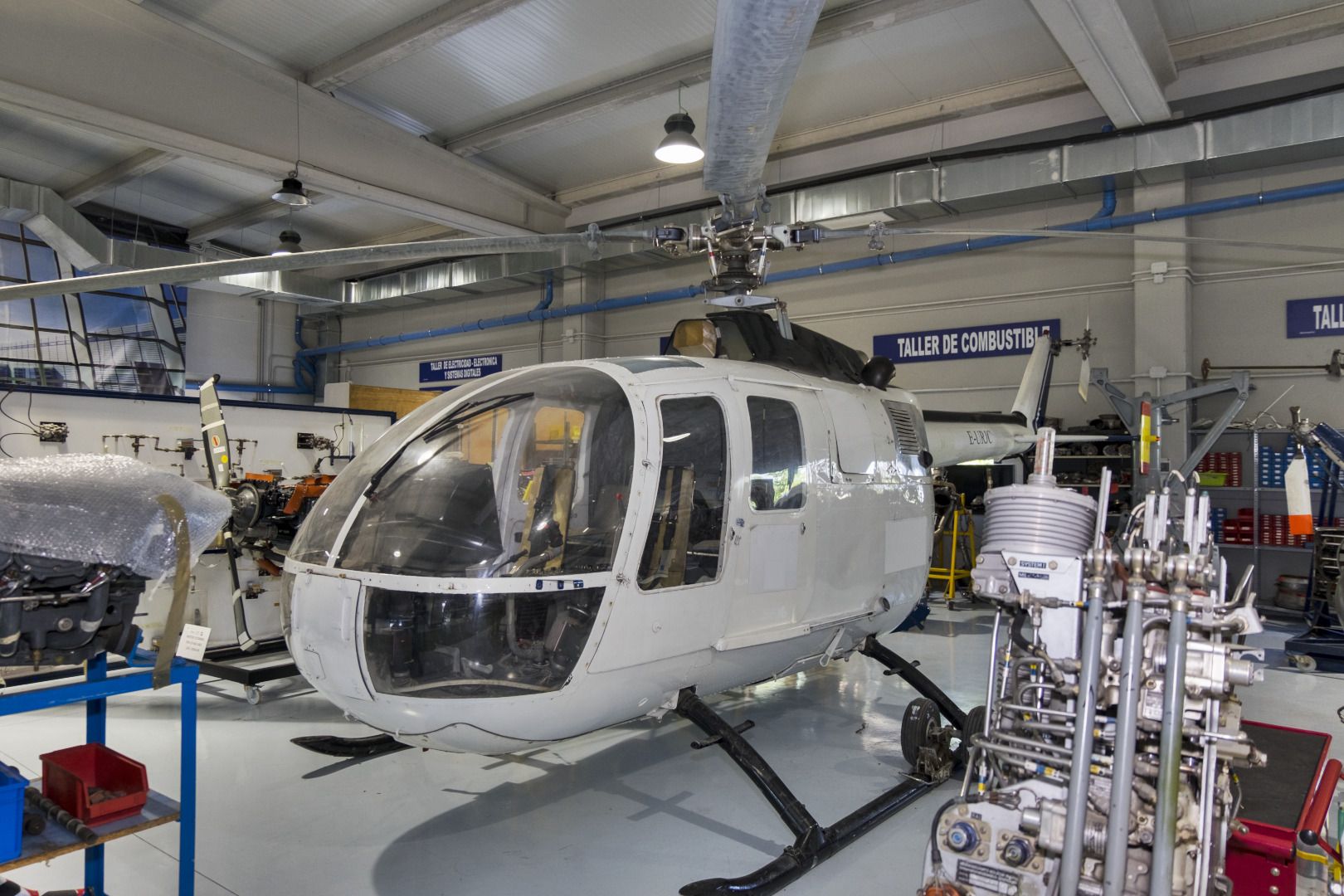 Módulo 12 Helicópteros Aeronáutica Groupdynamics, Estructuras y Sistemas. Específico de B1.3