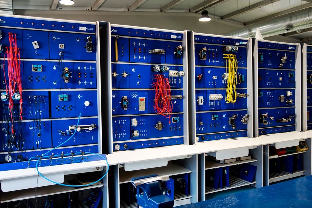 Curso y examen Módulo 04. Fundamentos de electrónica para B1.1 <br><br>
